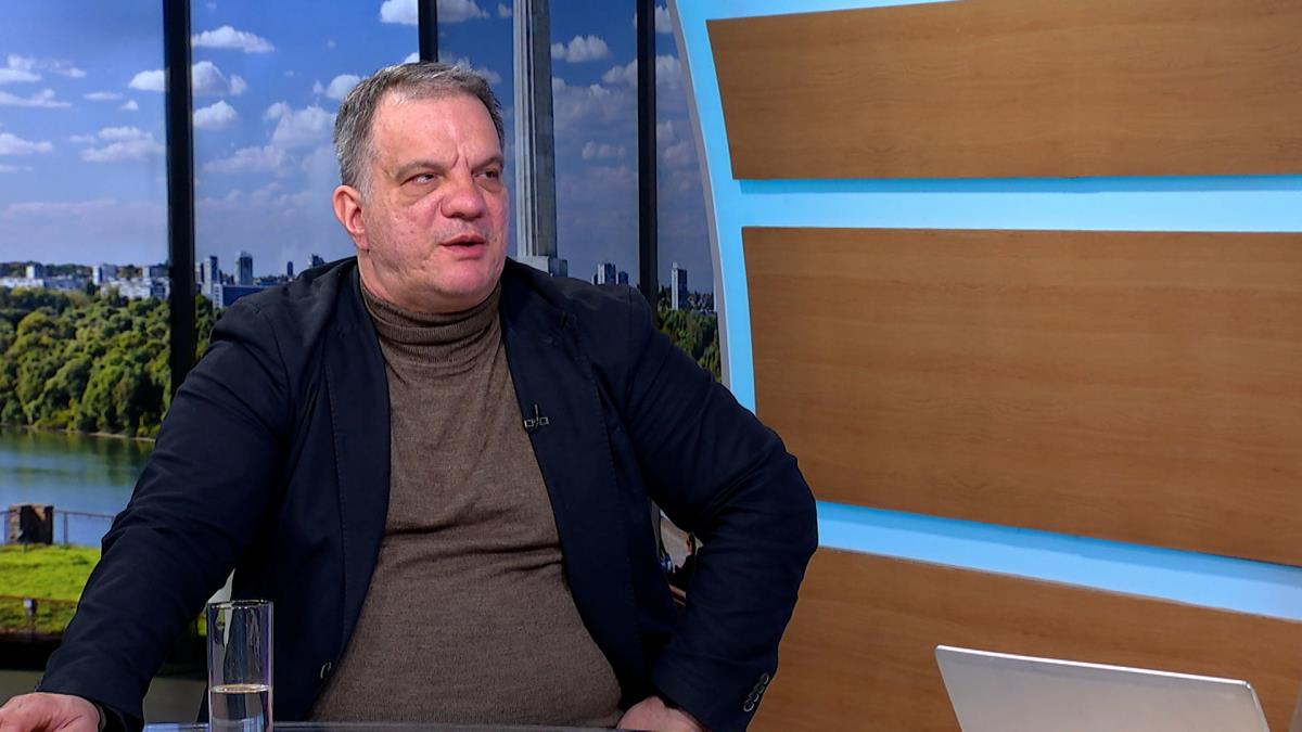 jutarnji clean.02_44_14_01.Still011.jpg