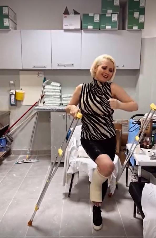 Maja Nikolić skinula gips