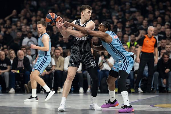 PARTIZAN-ALBA_380146.jpg