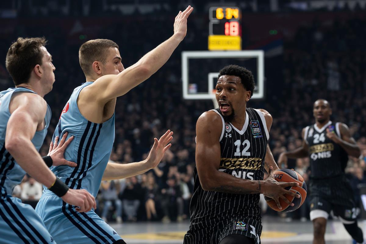 PARTIZAN-ALBA_380209.jpg