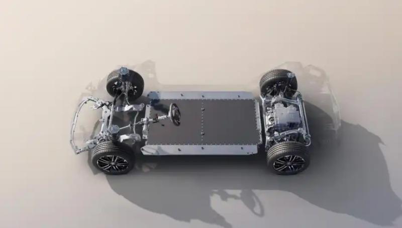 BYD Qin L EV (4).jpg