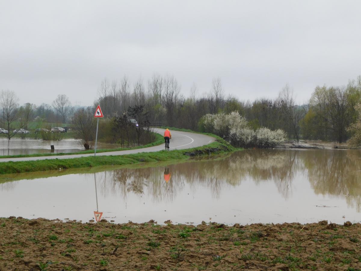 LOZNICA -Hektari pod vodom.JPG