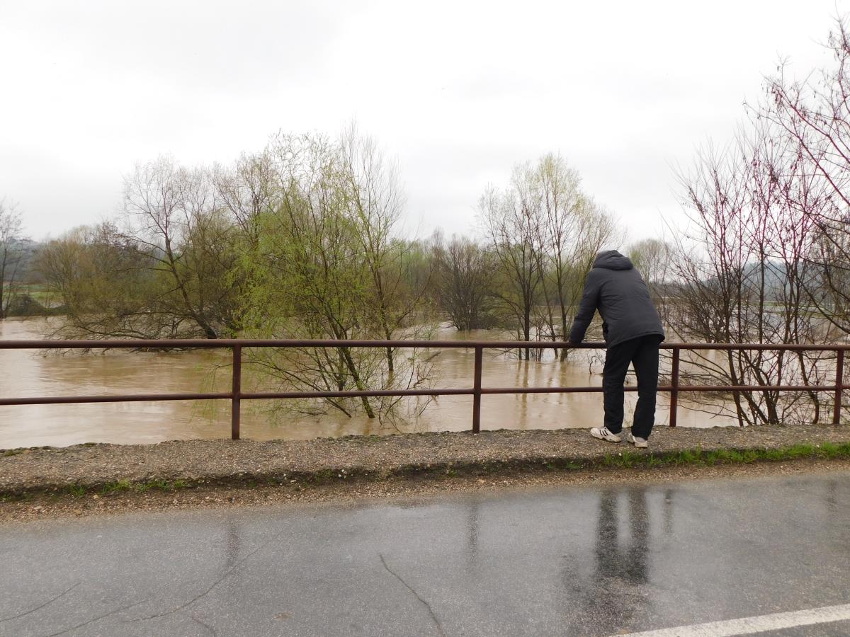 LOZNICA - Na reci Jadar u Bradiću.JPG