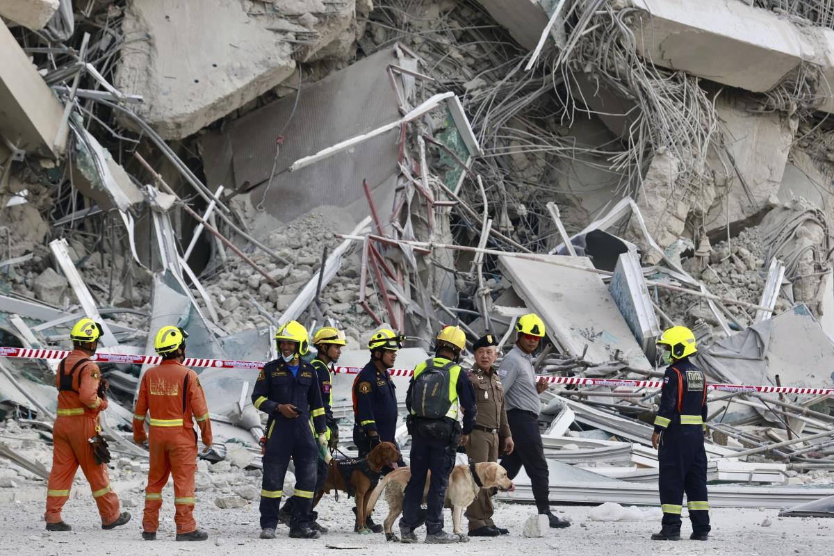 x01 AP Wason Wanichakorn.jpg