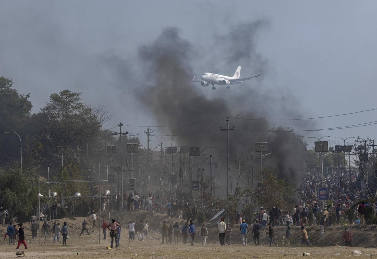 nepal05 EPA Narendra Shrestha.jpg