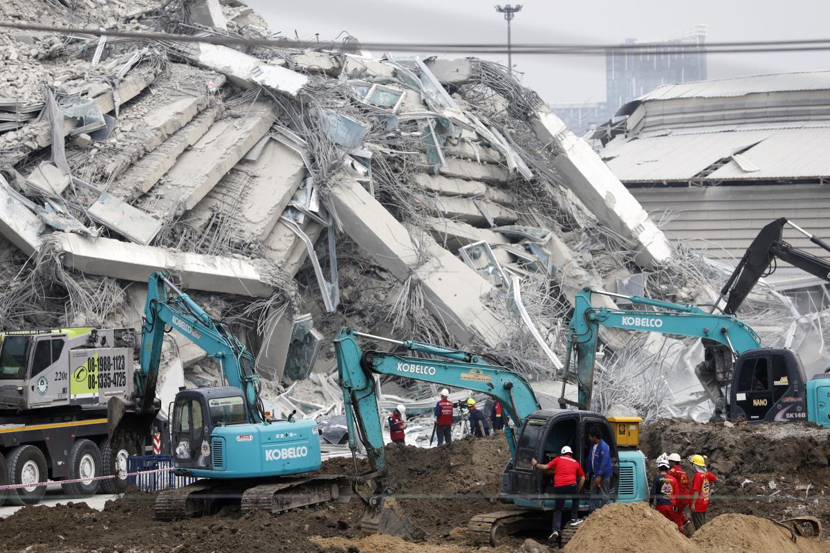 x02 EPA Rungroj Yongrit.jpg