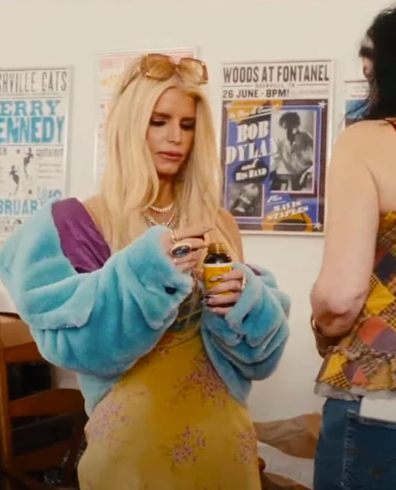 Džesika Simpson pije zmijsku spermu