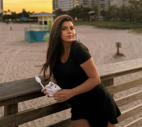 Azra Husarkić trudna