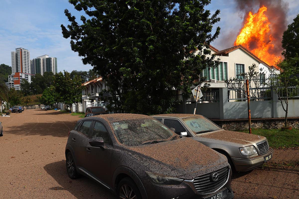 114 EPA Fazry Ismail.jpg