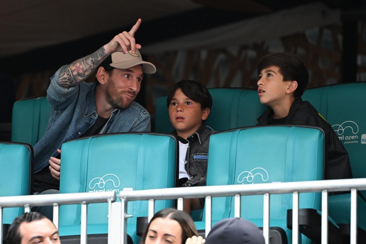 Pogledajte šta je Mesijev sin uradio dva minuta pre proslave posvećene Đokoviću