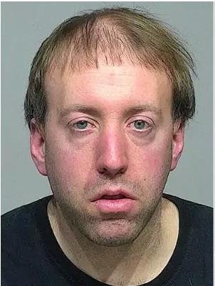 Džozef Ros trovao koleginicu super lepkom 1.jpg