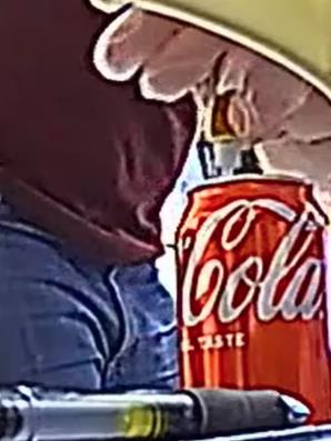 Džozef Ros trovao koleginicu super lepkom 2.png