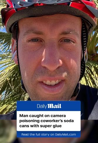 Džozef Ros trovao koleginicu super lepkom 6.jpg