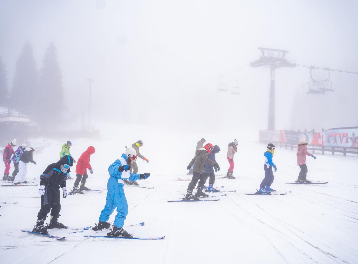 Zimovanje za decu sa KiM 4 - Foto Jakov Simović.jpg