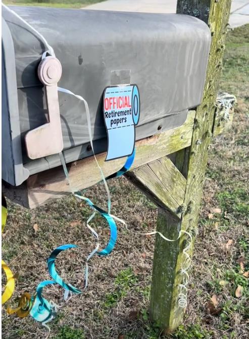 komšiluk iznenadio poštarku pred penziju 5.png