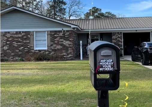 komšiluk iznenadio poštarku pred penziju 1.png