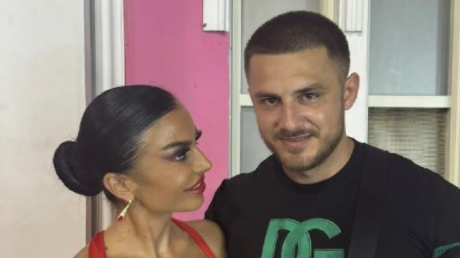 IPAK ODABRAO NJIH?! Marko Stefanović novom objavom usijao mreže: Evo gde se nalazi nakon raskida sa Sanjom