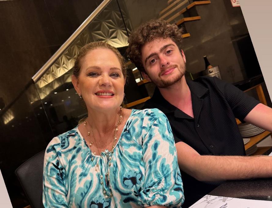 erika buenfil sa sinom 1.png