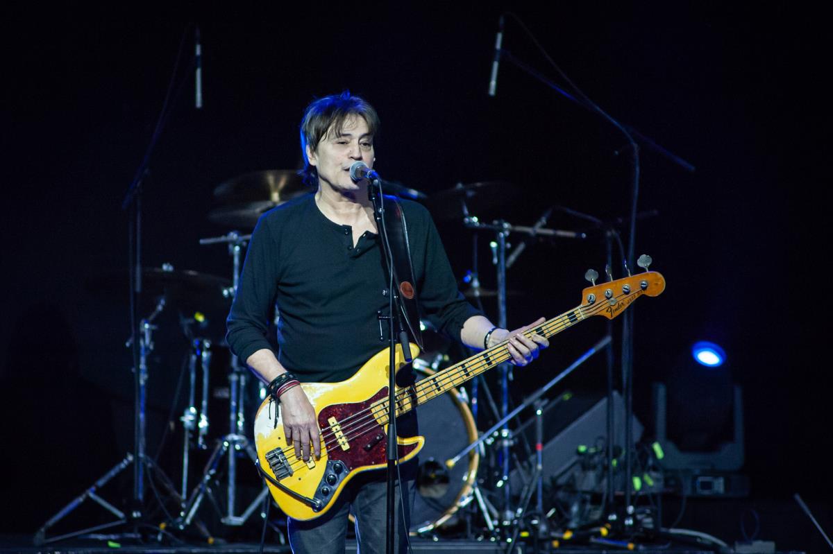 Vlado Kalember i Srebrna krila MTS Dvorana 4.4.2025 foto Marina Pešić (3).jpg