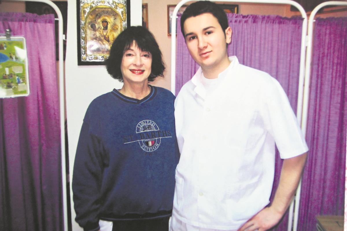 Jelisaveta Karađorđević i njegov sin Veljko.jpeg