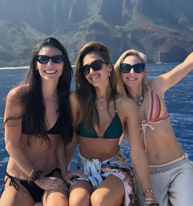 Džesika Alba fotografije u bikiniju