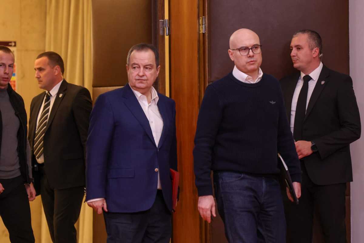 WhatsApp Image 2025-04-06 at 19.59.00_50bd4fdd.jpg