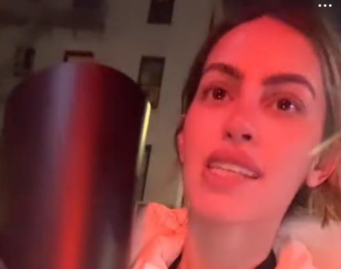 Tiktokerki instruktorka joge zabranila vodu 1.png