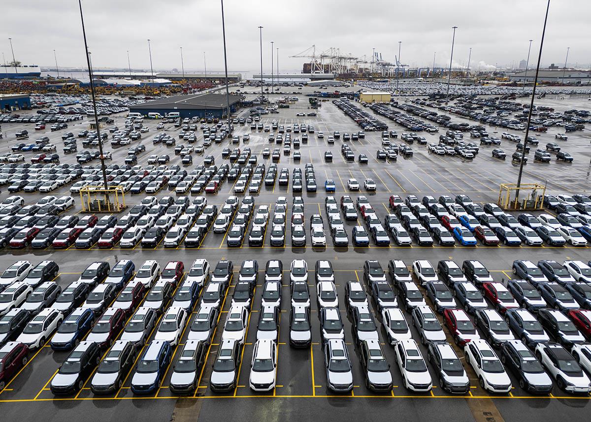 vladan09 EPA Jim Lo Scalzo.jpg