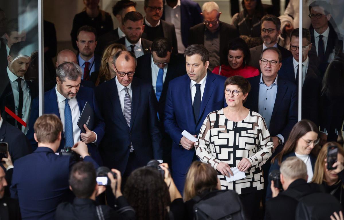 pa02 EPA Hannibal Hanschke.jpg