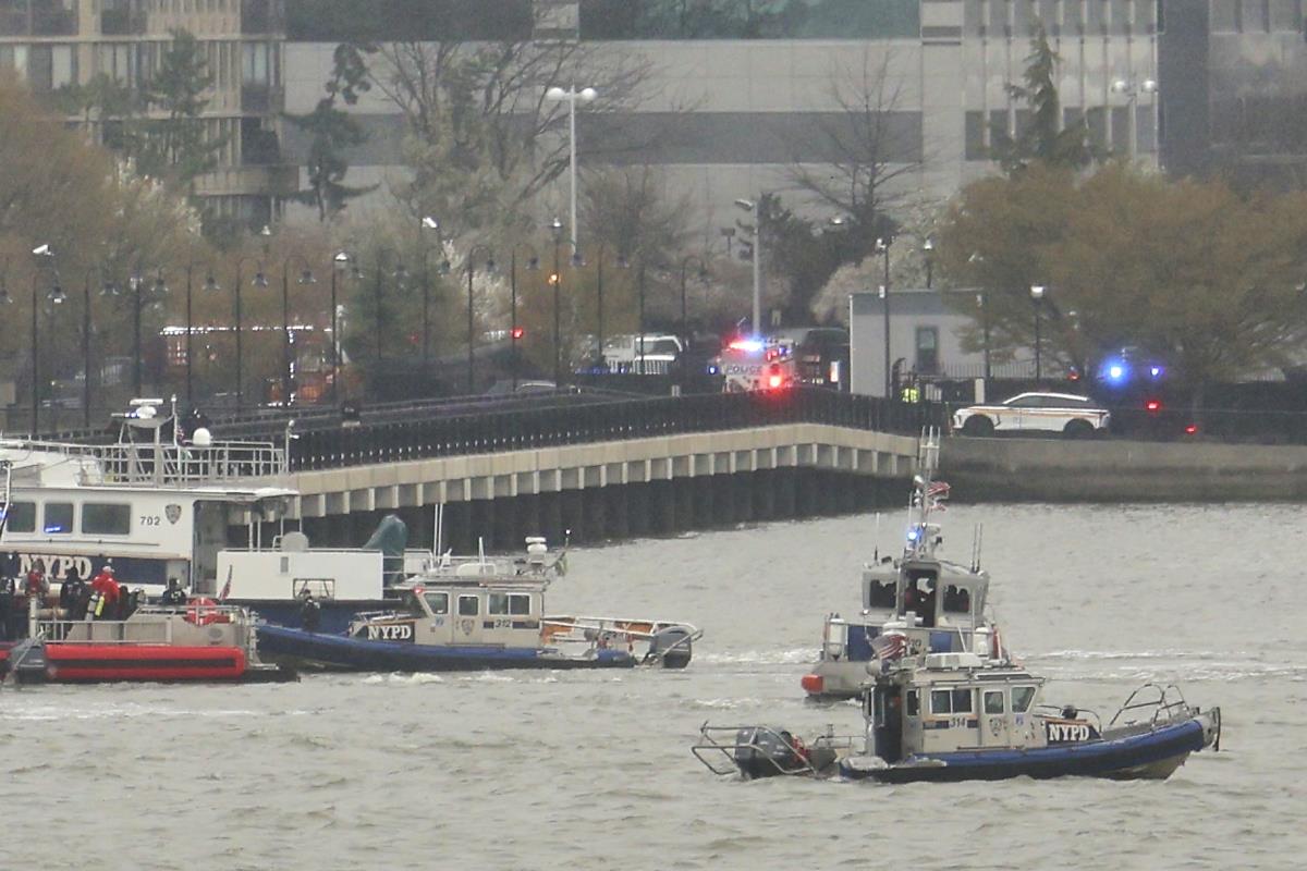 x01 AP Yuki Iwamura.jpg