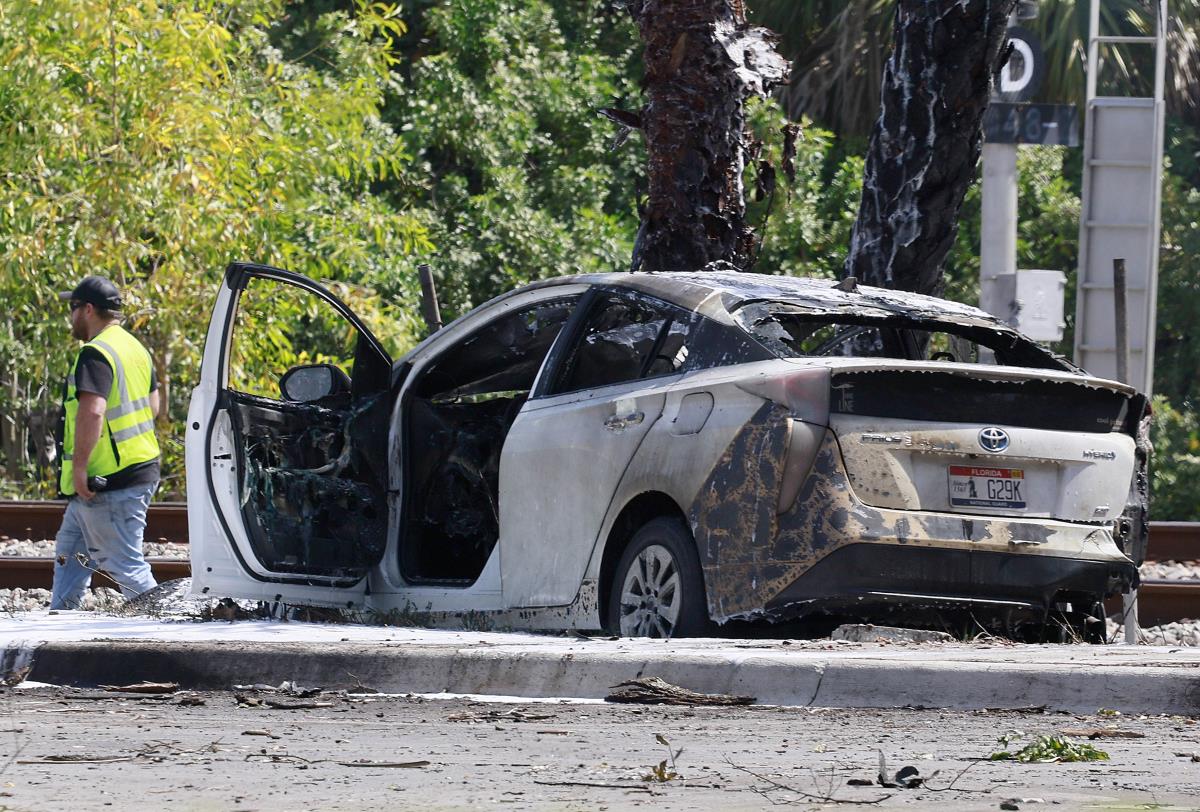 106 AP Mike Stocker.jpg