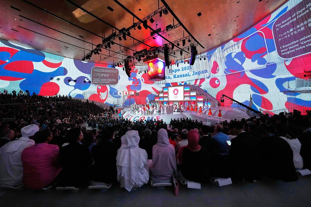 x02 AP Hiro Komae.jpg