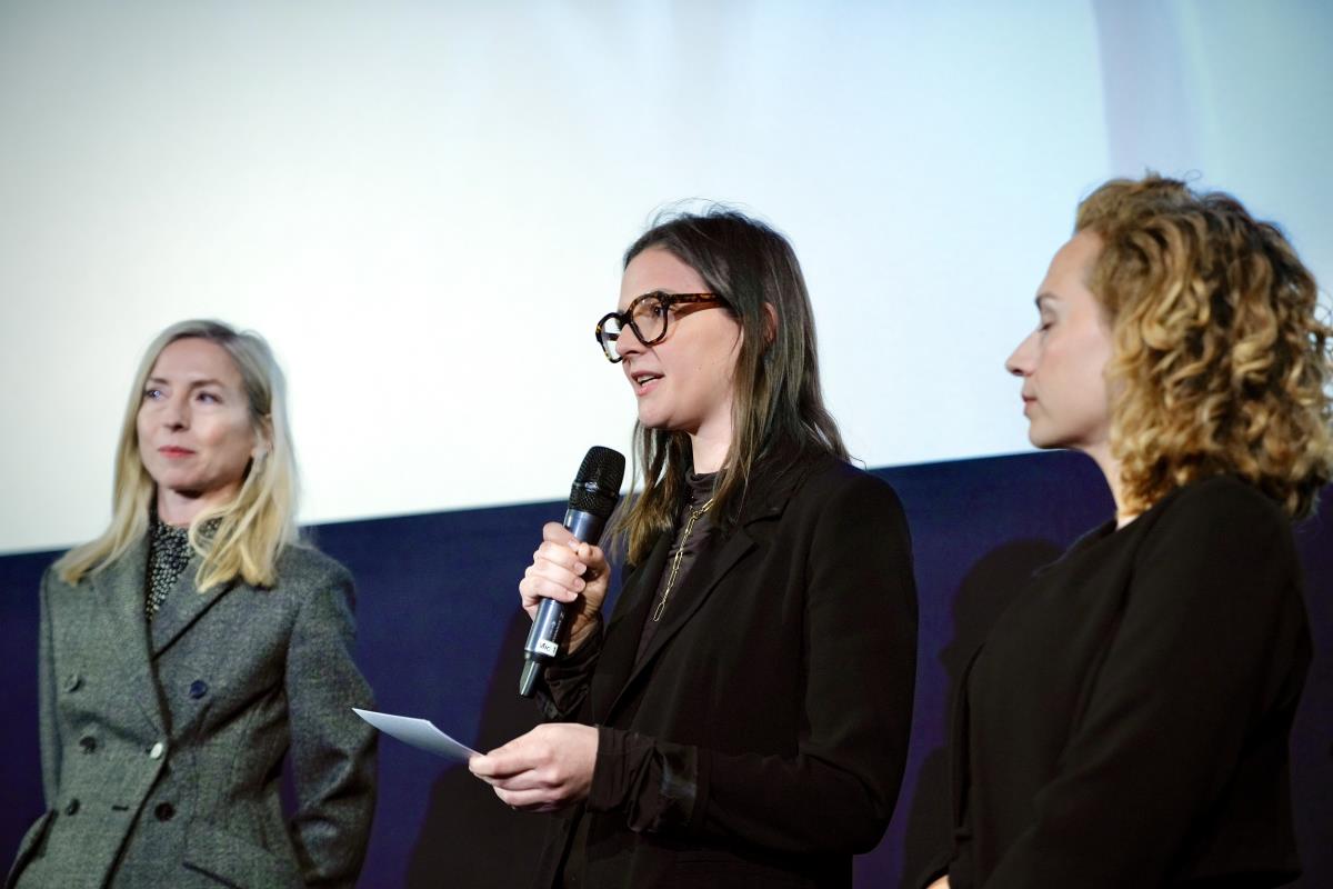 Štefani Miler (u sredini), foto Aleksandar Anđić.jpeg