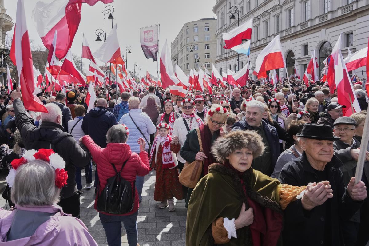 103 AP Czarek Sokolowski.jpg