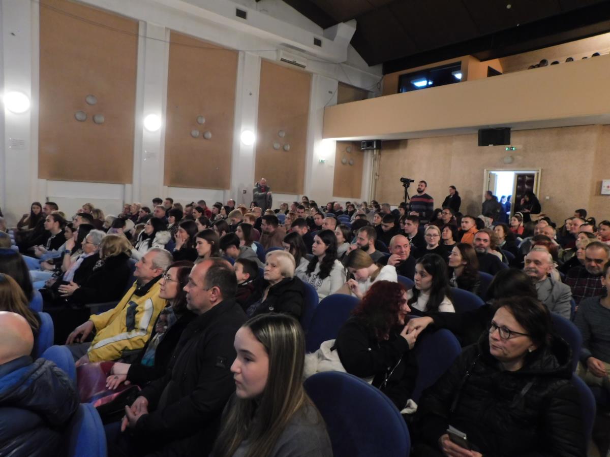 LOZNICA - Nagrada za publiku.JPG