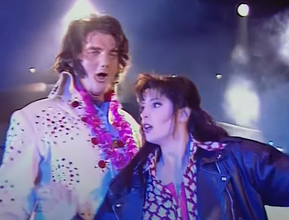 Dragana Mirković i Milorad Mandić Manda u filmu Slatko od snova