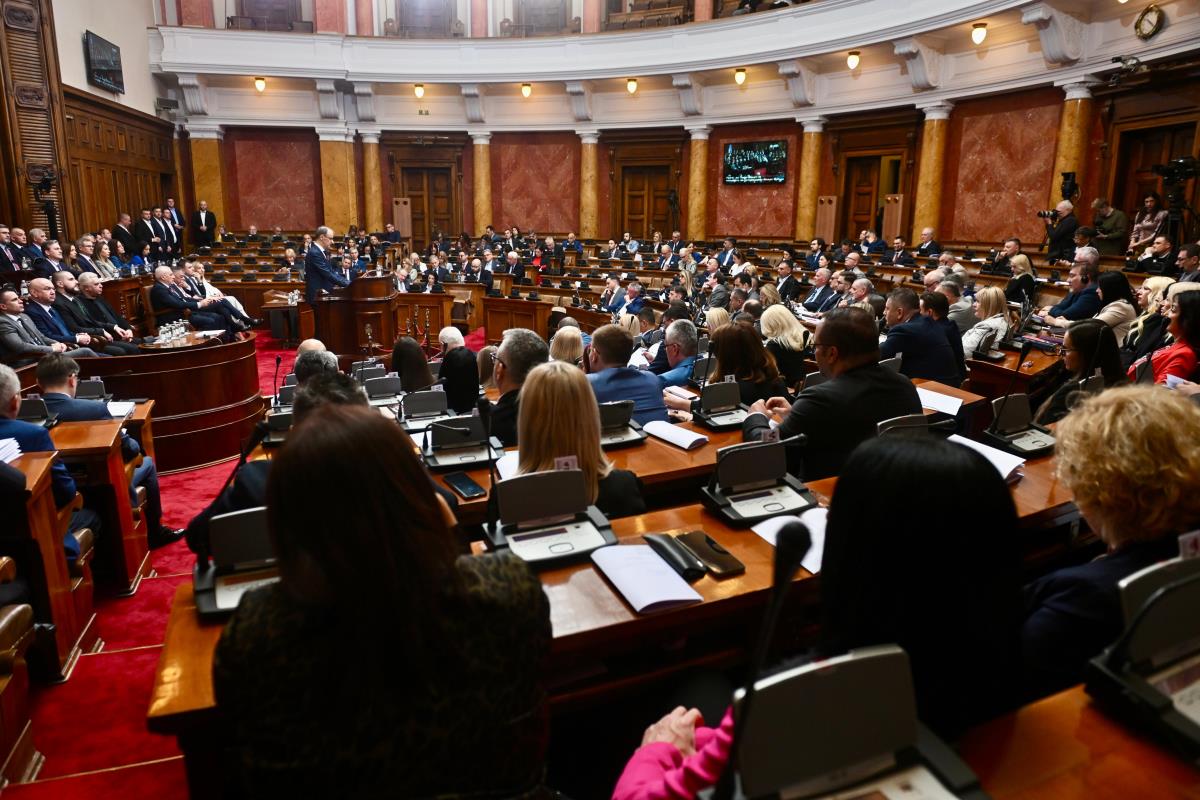 Skupština Srbije,sednica skupštine Srbije izbor nove Vlade Đuro Macuta