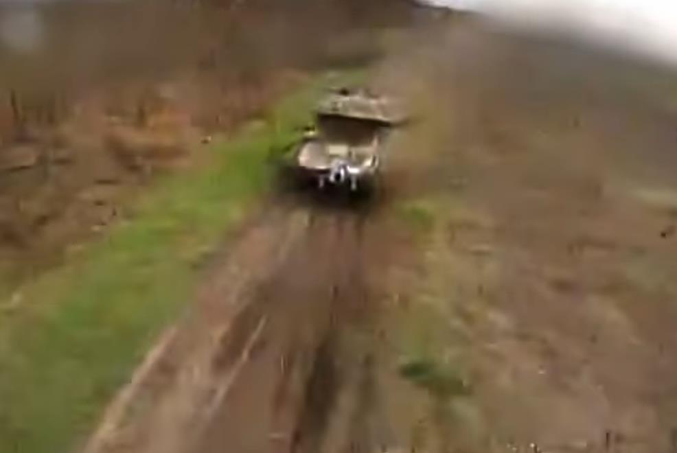 2025-04-16 07_24_20-Спалили три колони _ ⚡️Спалили колони техніки і зграю мотоциклістів. 💥У окупант.png