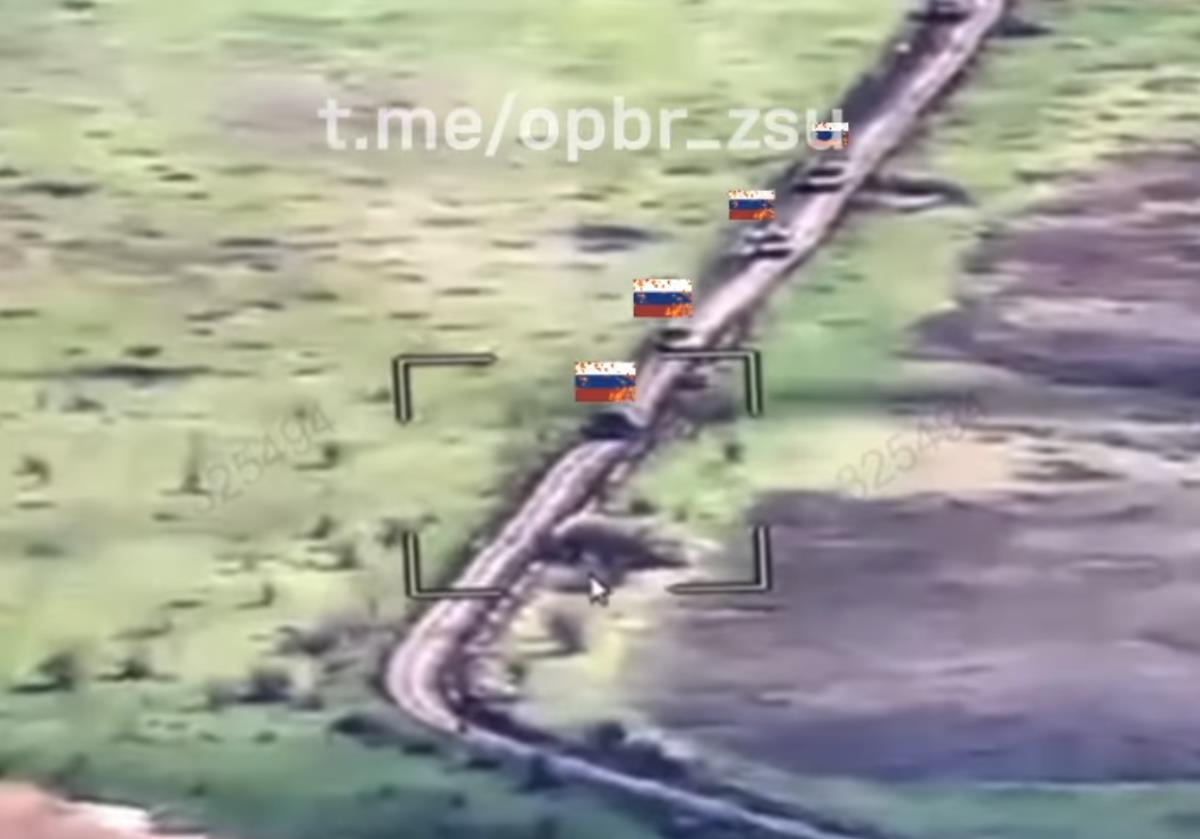 2025-04-16 07_21_34-Спалили три колони _ ⚡️Спалили колони техніки і зграю мотоциклістів. 💥У окупант.png