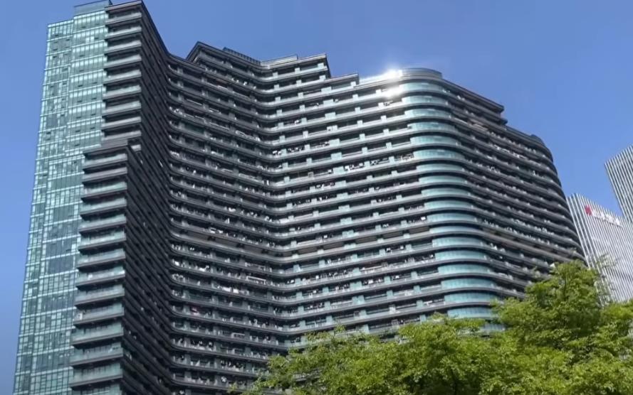 Regent international 6.png