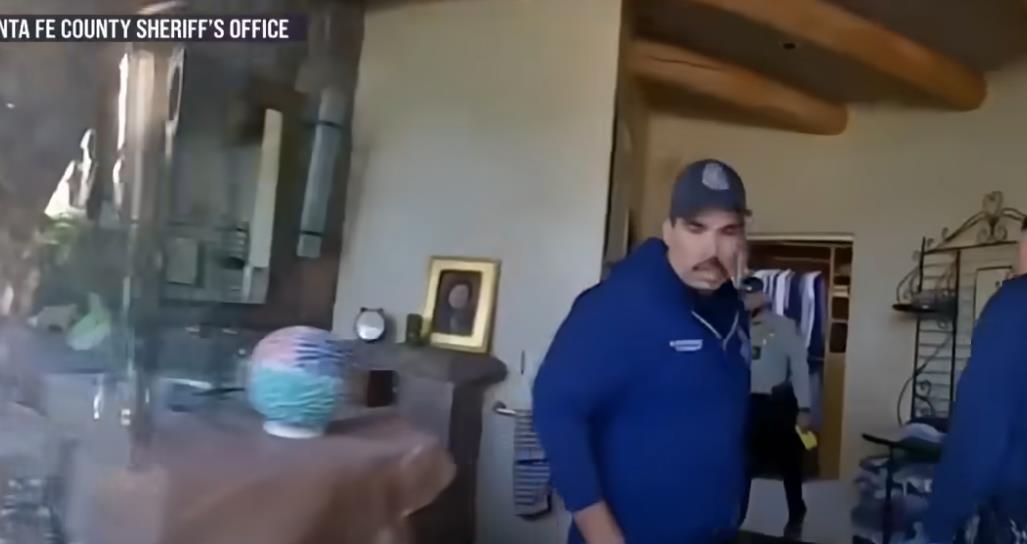 Kuća Džina Hekmana u momentu pronalaska tela 6.png