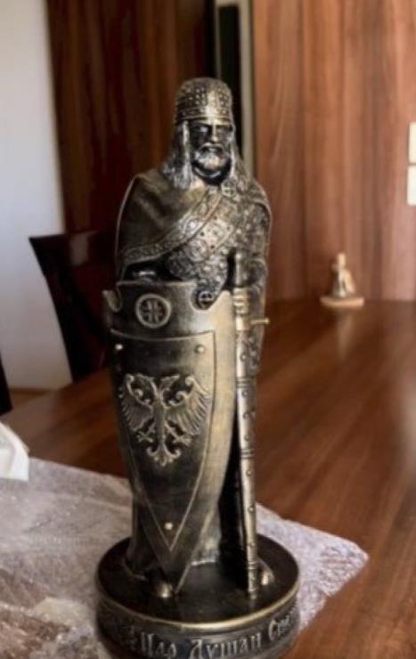 Milan Vasić otvorio vrata porodičnog doma