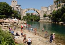 avaz-mostar.jpg