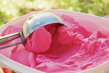 stockphotoredberriesicecreamandanicecreamspoon233833477.jpg