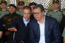 vucic-stefanovic-nikinci-vezba-mup-foto-predsednistvo.jpg