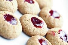 stockphotoisolatedredjamcookies119004835.jpg