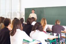 0910-stockphotostudentsatschool83355472.jpg