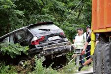 1202-hro-prijepolje-otac-pored-dzipa-foto-zoran-saponjic.jpg