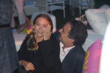 Meri Kejt Olsen i Olivije Sarkozi