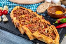 pide-1-shutterstock-1429906376.jpg